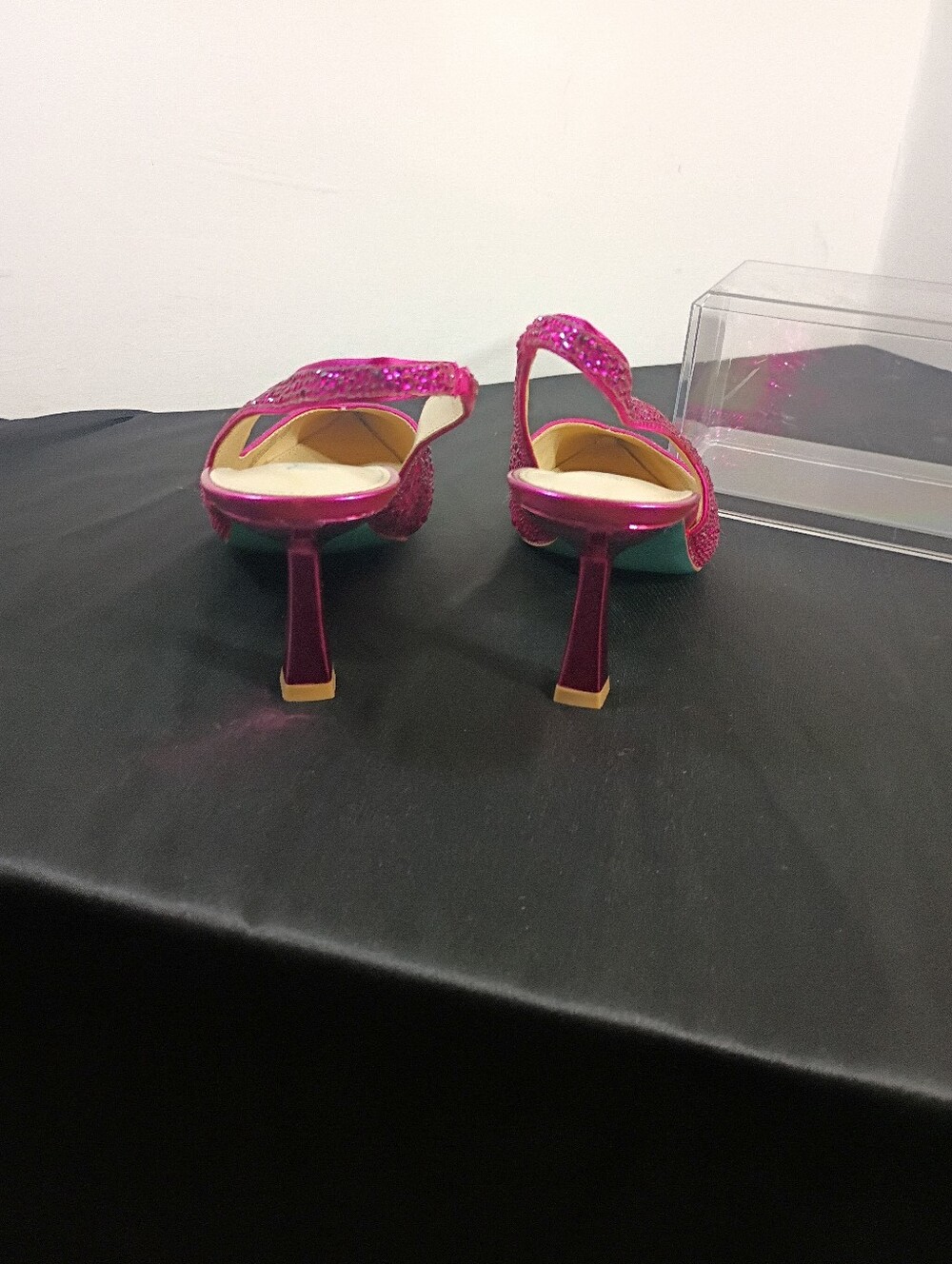 Betsey Johnson Women's SZ 10M SB-MYA Fuchsia Beaded Pointed Toe Pump Heels Shoes - Picture 4 of 8